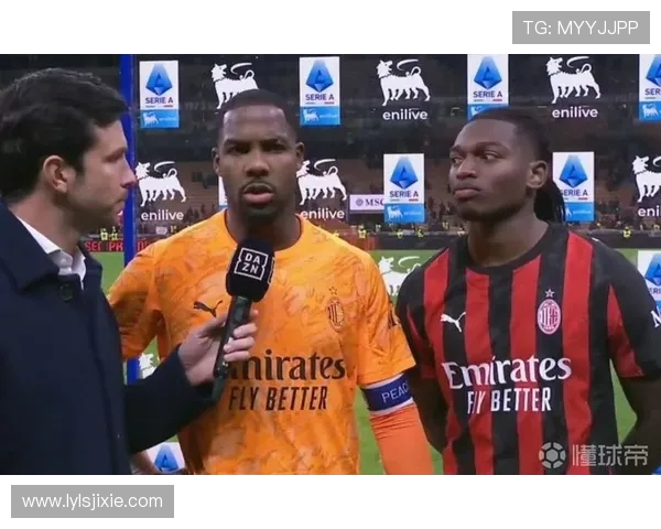 迈尼昂谈比赛扑点时刻：我自信满满 队友们也信任我