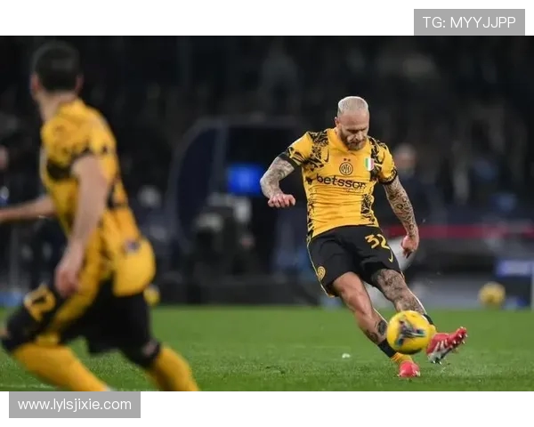 足球铁律惩罚红黑军团！扎卡尼一剑封喉，拉齐奥1-0复仇AC米兰